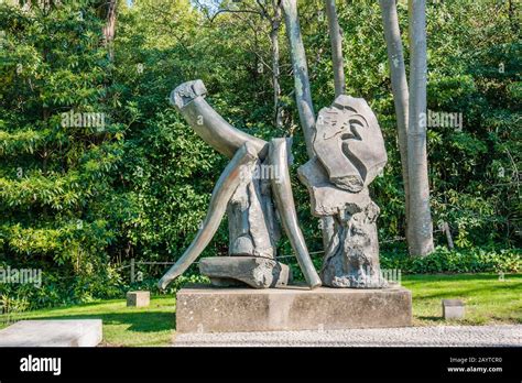 Gardens of the Calouste Gulbenkian Museum for art, Lisbon Portugal ...