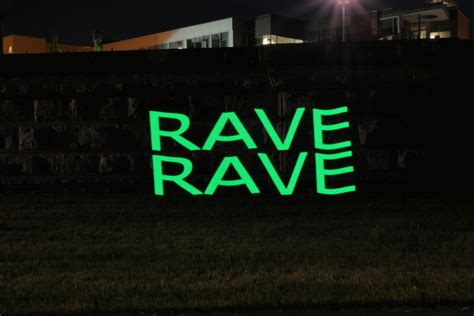 Rave GIFs | GIFDB.com