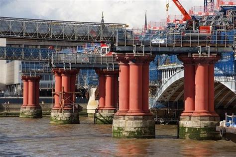 Blackfriars Railway Bridge (City of London/Southwark, 1864) | Structurae