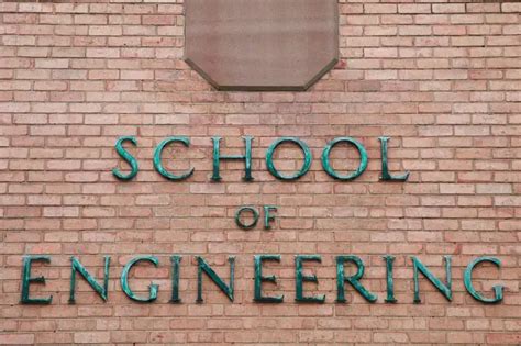 15 Best Mining Engineering Schools in The World - anglocanex.com