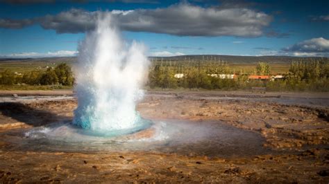 Geyser Water Eruption Widescreen Wallpapers 113987 - Baltana