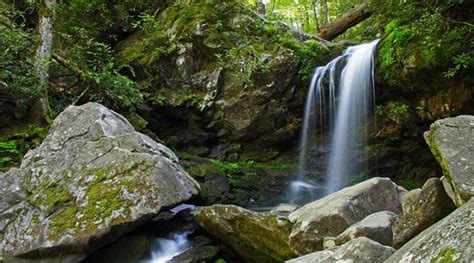 The 8 Hiking Trails in Gatlinburg TN with Waterfalls - Pure Hiker