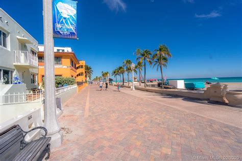 8 Unit Beachfront Hotel on Boardwalk For Sale - Hollywood Beach $2,100,000