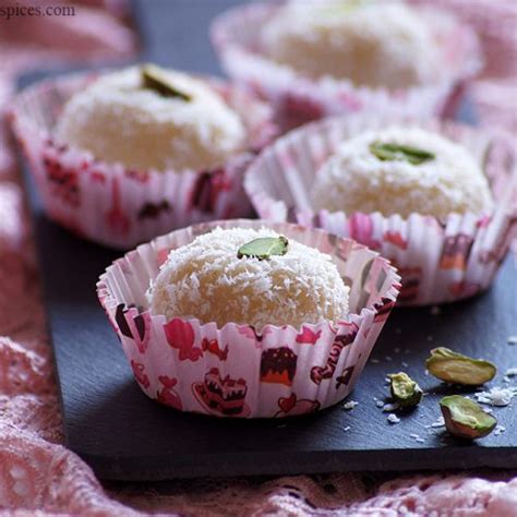 Coconut Ladoo Recipe with Condensed Milk, Milkmaid Coconut Ladoo