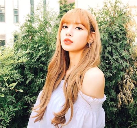 This BLACKPINK Member Is Now the Most Followed Female Idol of Korea ...