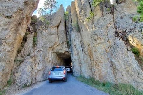 South Dakota tunnel! Needles Eye Tunnel narrow one-lane road?! What's ...