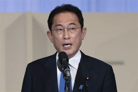 Fumio Kishida set to become Japan's prime minister - Los Angeles Times