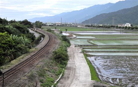 Paul and Queenie's World: Cycling Taiwan's East Rift Valley (花東縱谷)