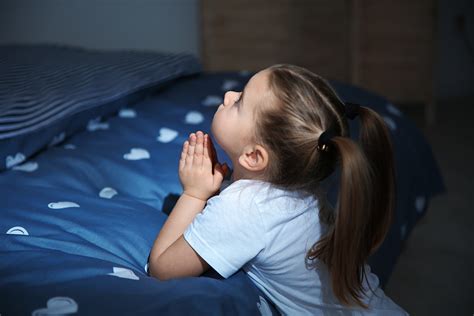 Six evening prayer options for Catholic families • Prayers for Catholic kids - Teaching Catholic ...