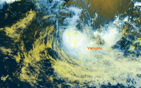 Tropical Cyclone Lola: Vanuatu on high alert as storm makes landfall on northern island | RNZ News