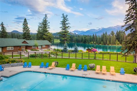 Jasper Park Lodge Honest Review - The Banff Blog