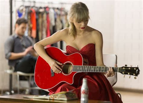 Exclusive: Behind the Scenes on Taylor Swift's Diet Coke Campaign | Taylor swift diet, Taylor ...