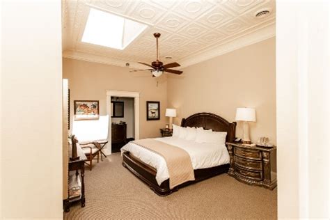 Small Chic Hotels | Grand Hotel McKinney - Small Chic Hotels