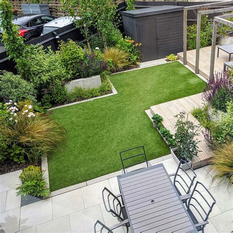 Real Grass vs Artificial Grass | Lush Garden Design