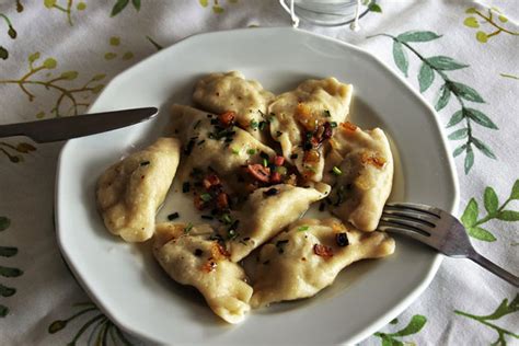 17+ Pierogi Sauces (and Toppings!), Ranked | Polonist