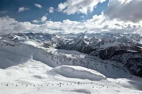 Skiing the Spanish Pyrenees - The New York Times