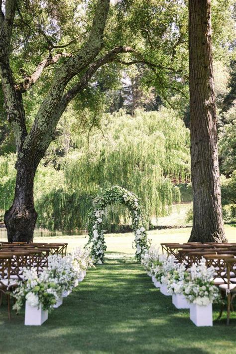 Check out these rustic wedding ideas #rusticweddingideas | Outdoor ...