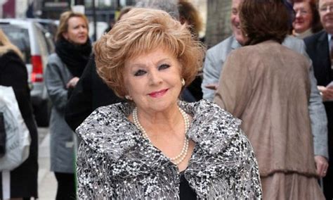 Coronation Street star Barbara Knox, 80, arrested for drink driving ...