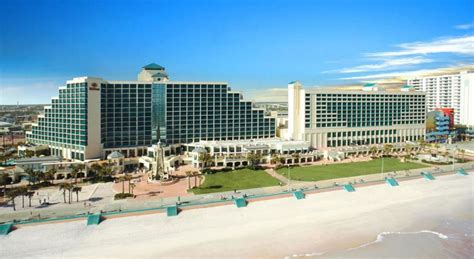 Hilton Daytona Beach Oceanfront Resort, book your golf getaway in Florida