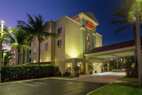 Hampton Inn & Suites Wellington - UPDATED 2021 Prices, Reviews & Photos (Florida) - Hotel ...