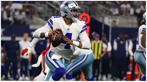 Cowboys Receive Devastating News Regarding Dak Prescott's Injury - BroBible