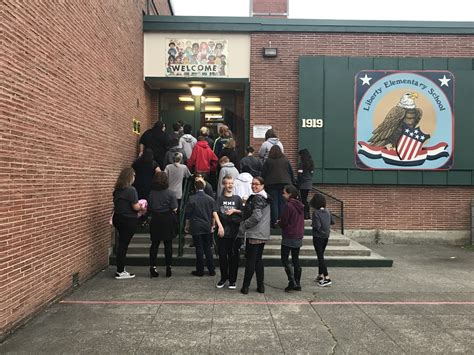 Marysville Middle School Students Join Liberty Elementary for Choir Practice | Marysville School ...