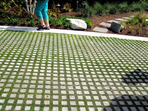 Permeable Pavers Offer an Attractive Solution to Stormwater Runoff | Permeable pavers driveways ...