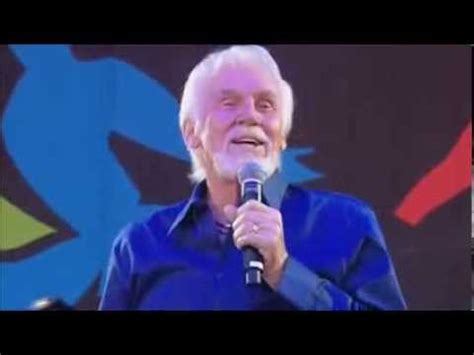 Kenny Rogers- Love the world away, Live. Subtitulos - YouTube