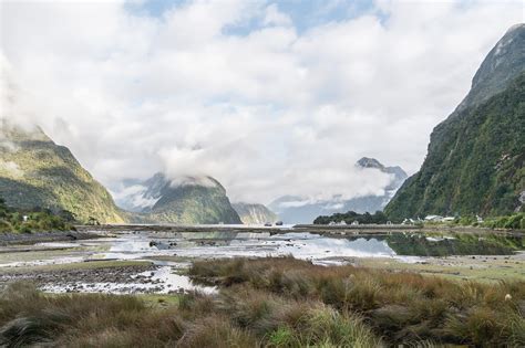 Gateway to Fiordland: Exploring Milford Sound | Non Stop Destination