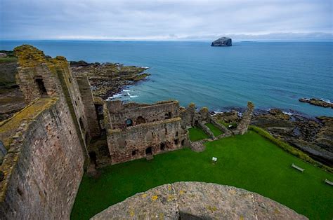 Tantallon Castle, Scotland | Obelisk Art History