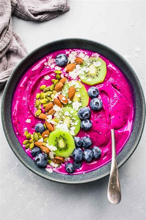 Dragon Fruit Smoothie Bowl Recipe (Pitaya Bowls)