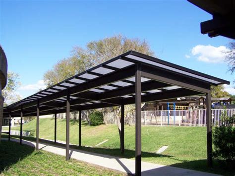 Covered Walkway - Fort Worth Country Day School