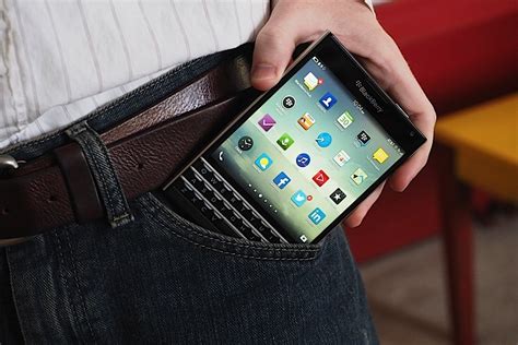 BlackBerry Passport Reviews, Pricing, Specs