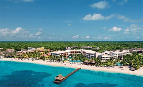 Secrets® Aura Cozumel | Air Canada Vacations