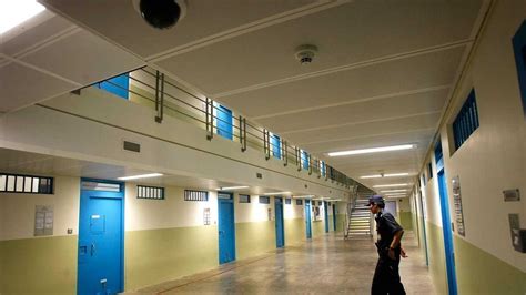 Petition · Improve the efficiency of Changi Prison and ease communication b/w inmates and loved ...