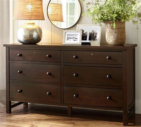 Farmhouse Extra-Wide Dresser | Pottery Barn AU