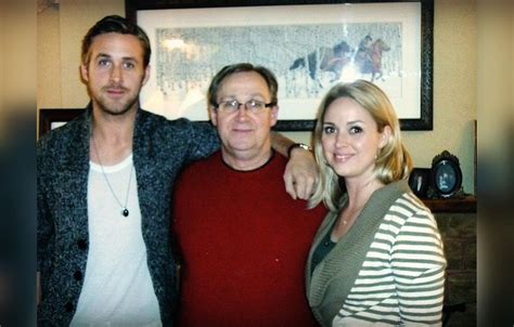 Ryan Gosling Feud With Estranged Dad — Skipped His Wedding!