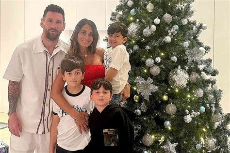 Lionel Messi Celebrates Christmas with Family After World Cup Win