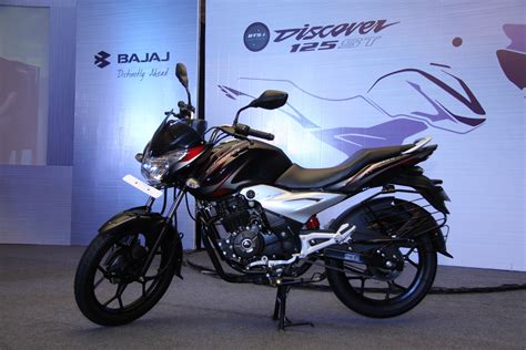 New BIKE and CARS in india: Bajaj Discover 125 ST Review