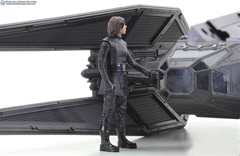 Kylo Ren's TIE Silencer - The Last Jedi Vehicle