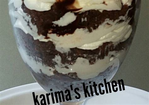 Chocolate cake parfait Recipe by karima's Kitchen - Cookpad