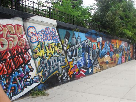 Pin by Michael Lines on New York Graffiti | New york graffiti, Mural ...