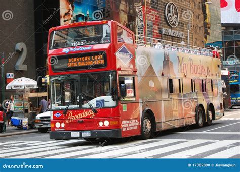 Grey Line Tour Bus At Times Square In NYC Editorial Image - Image: 17382890