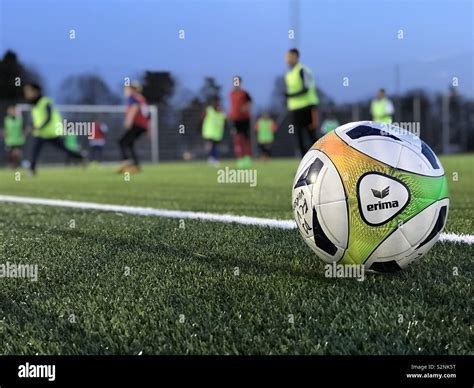 Floodlights Football Stock Photos & Floodlights Football Stock Images - Alamy