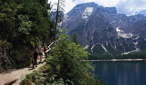 Lake circuit at the Pragser Wildsee • Hiking Route » outdooractive.com