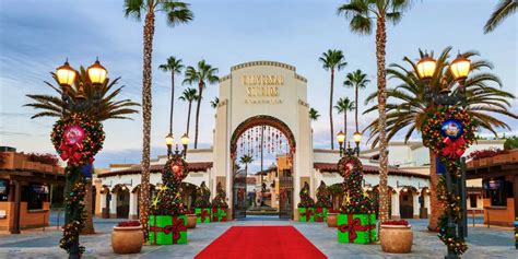 Fan-Favorite Holiday Attraction Returning to Universal Studios - Inside ...