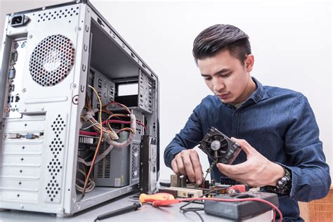 3 Reasons Why Computer Repair Is Best Left To The Experts