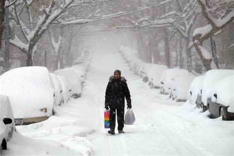 East Coast blizzard makes top 5 worst Northeast snowstorms - CBS News