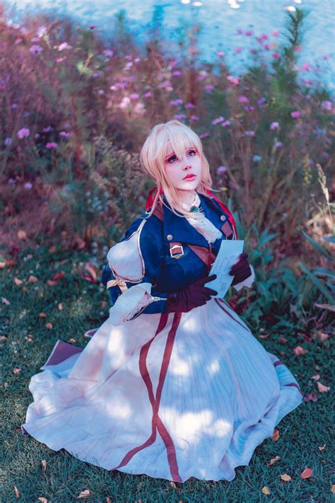 Violet Evergarden cosplay by MangoeCos on DeviantArt