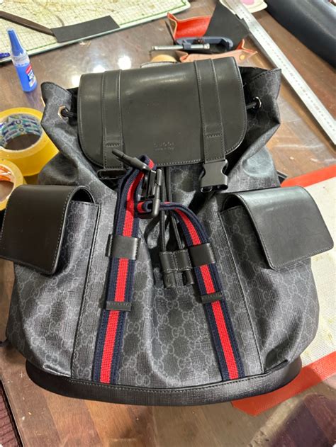 구찌 GG 백팩 슈프림 (GUCCI) Backpack Black Supreme 가방의 손잡이가 떨어져서 수선해 드렸습니다. 낡은 가방 저렴하게 구입해서 리셀링 하기 [포항 ...